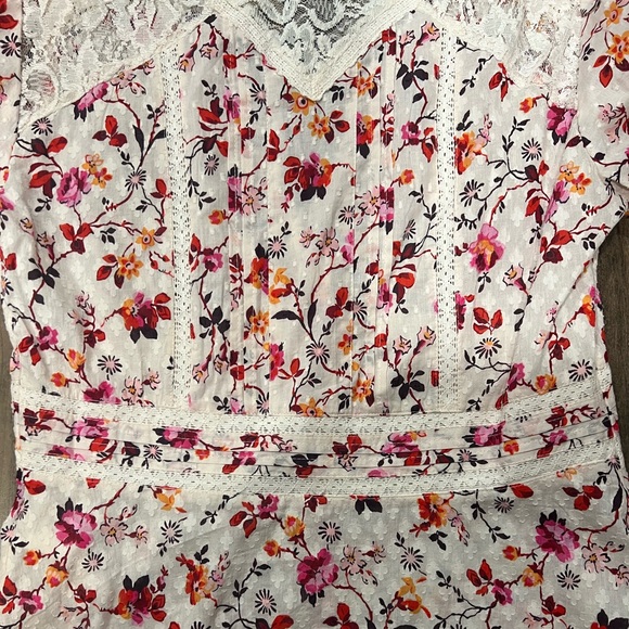 Anthropologie lace top - Picture 7 of 7